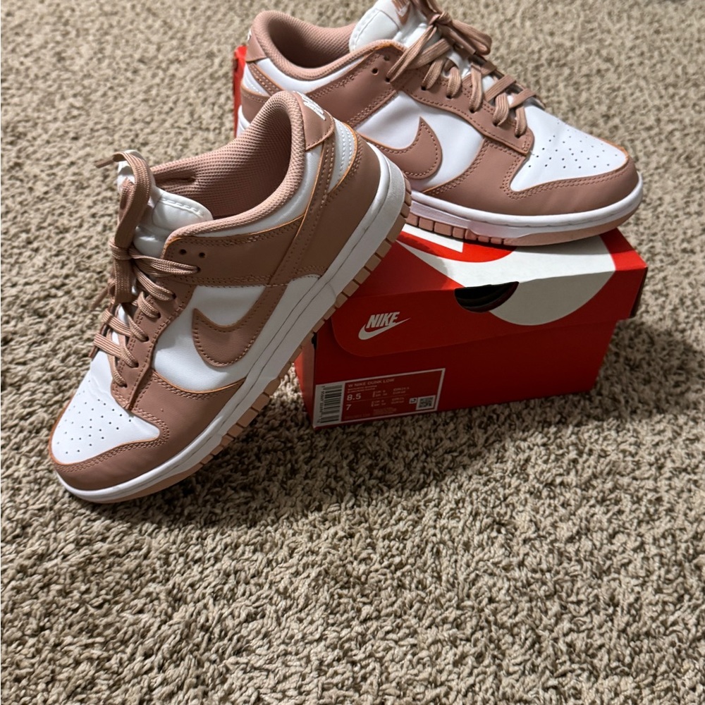 Nike Dunk Low White/Rose Whisper Size:W 8.5/M 7